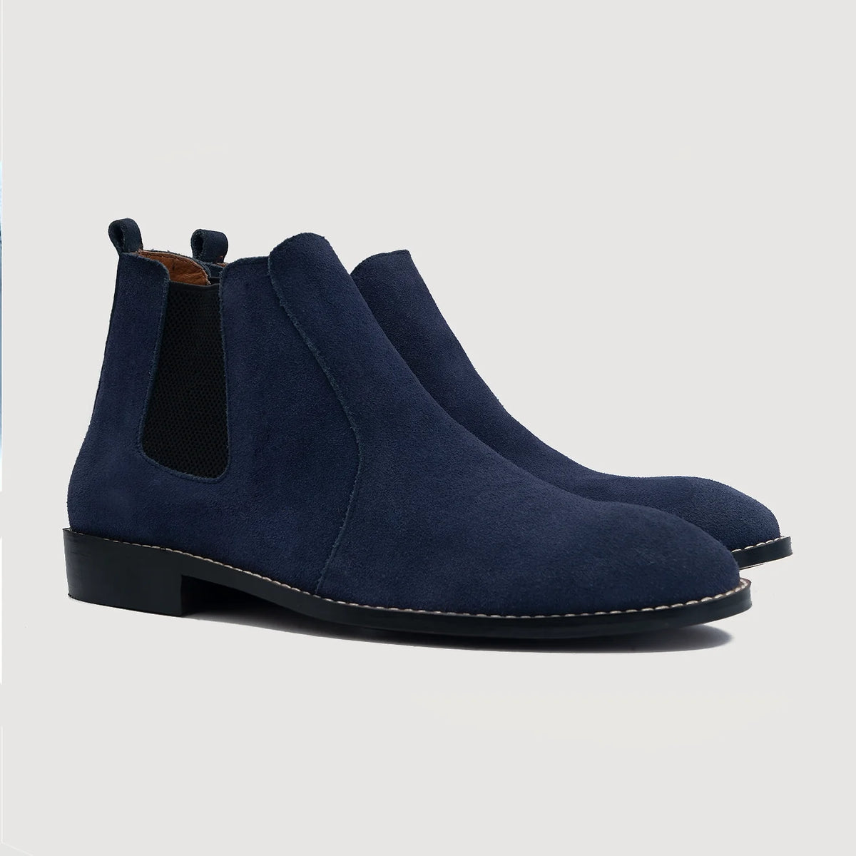 Clarkson Chelsea Midnight Bleu Suede Bottines en cuir pour Homme For Men in Midnight Blue Goatskin Suede - Vue de profil | Acheter en ligne
