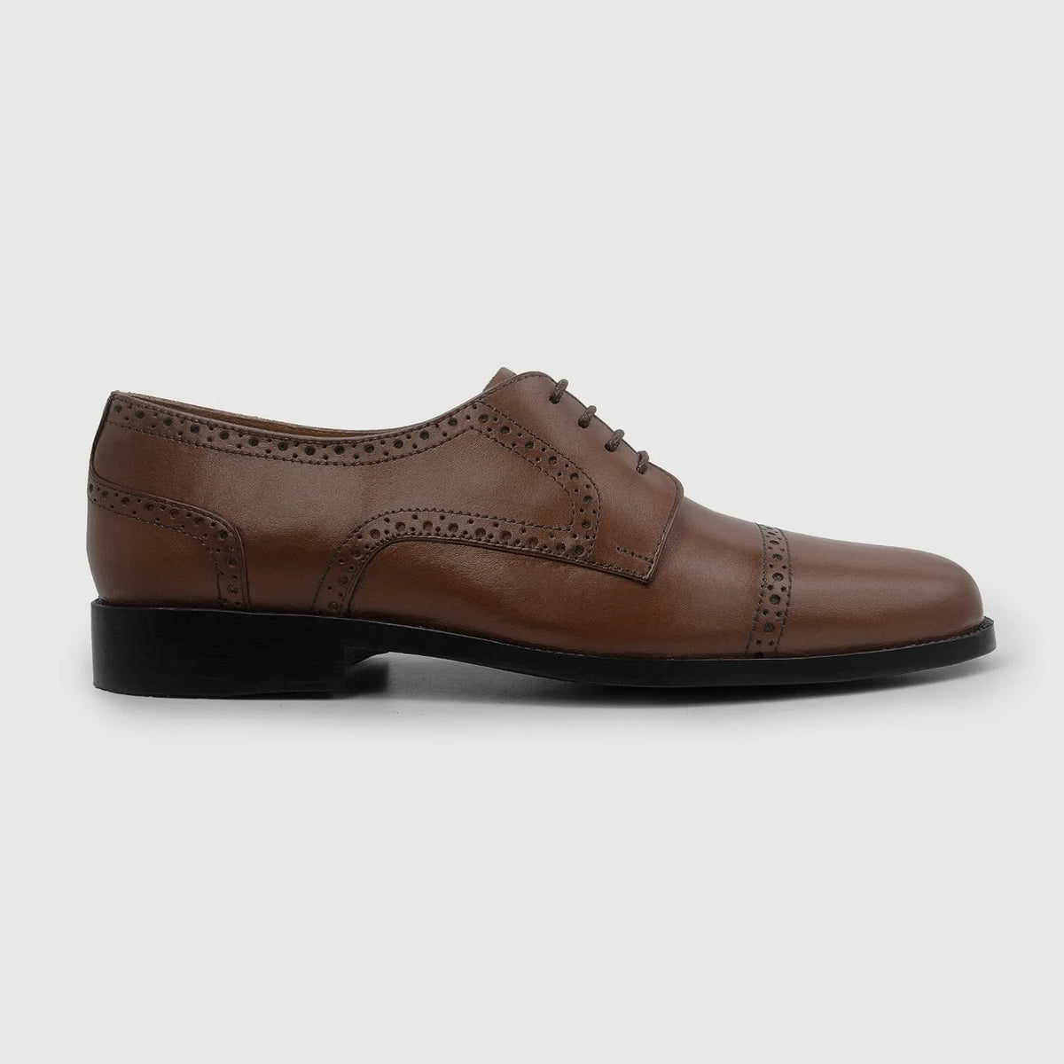 Brown Full-Grain leather Shoes - Montage cousu Goodyear & détail de l'embout avant