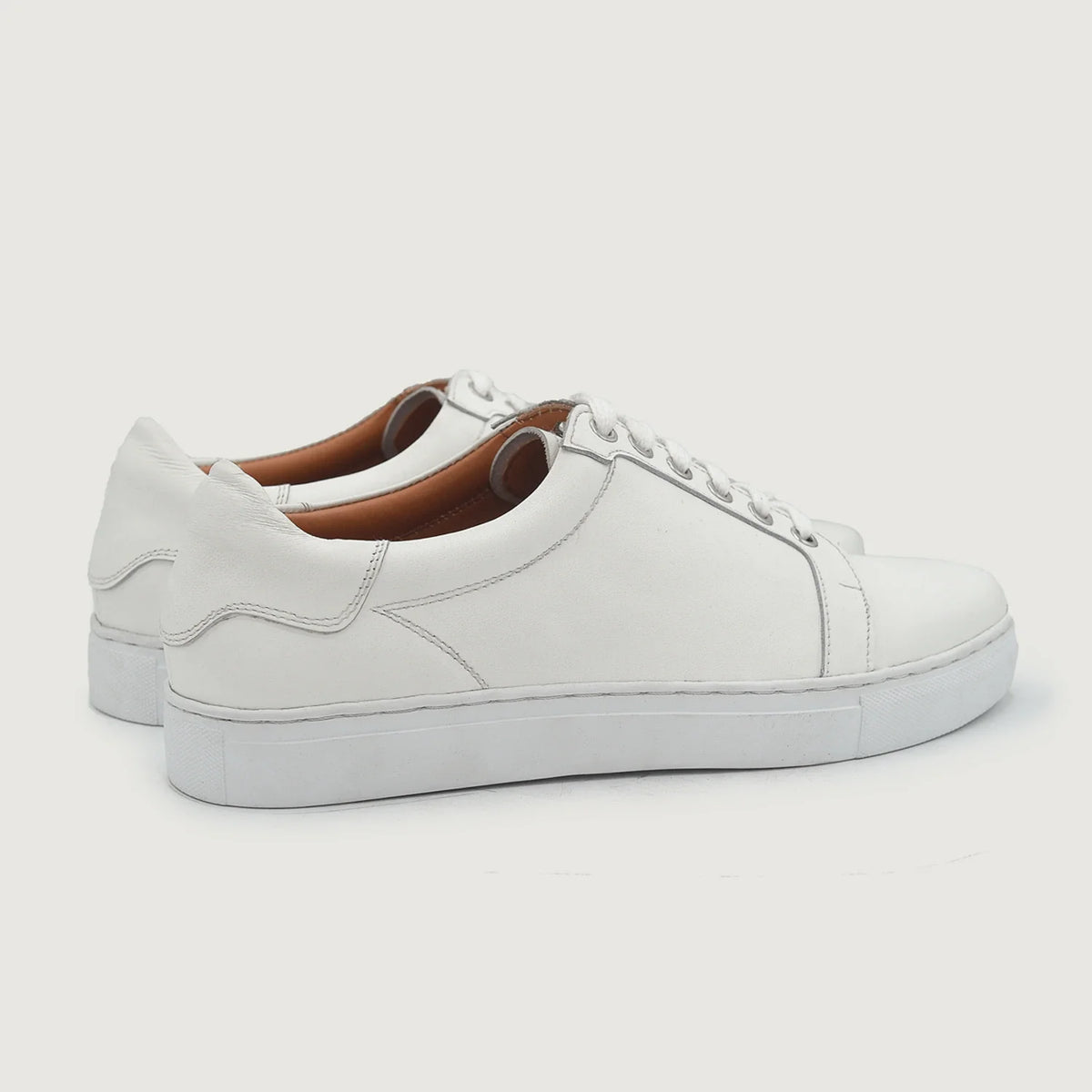 Carter Runn Blanc Baskets en cuir pour Homme For Men - Contrefort de talon renforcé & surpiqûres doubles de précision