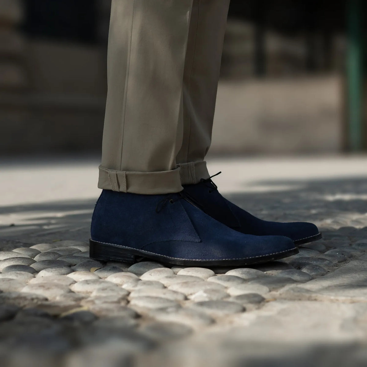 Orlaven Corry Chukka Midnight Bleu Suede Bottines en cuir pour Homme footwear image 9