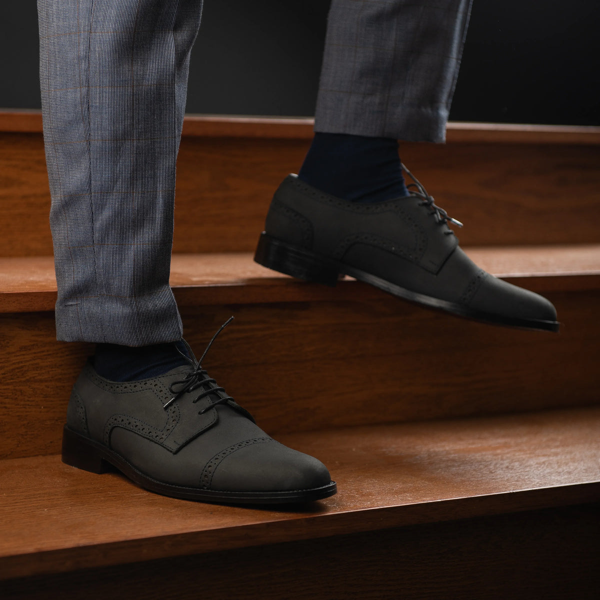 Orlaven Dirk Brogues Derby Noir Nubuck Chaussures en cuir pour Homme footwear image 9