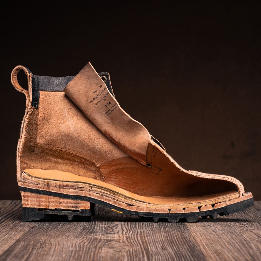High-Traction Rubber Outsole & Lug Tread Pattern on Challenger Whisky Bottines en cuir pour Homme