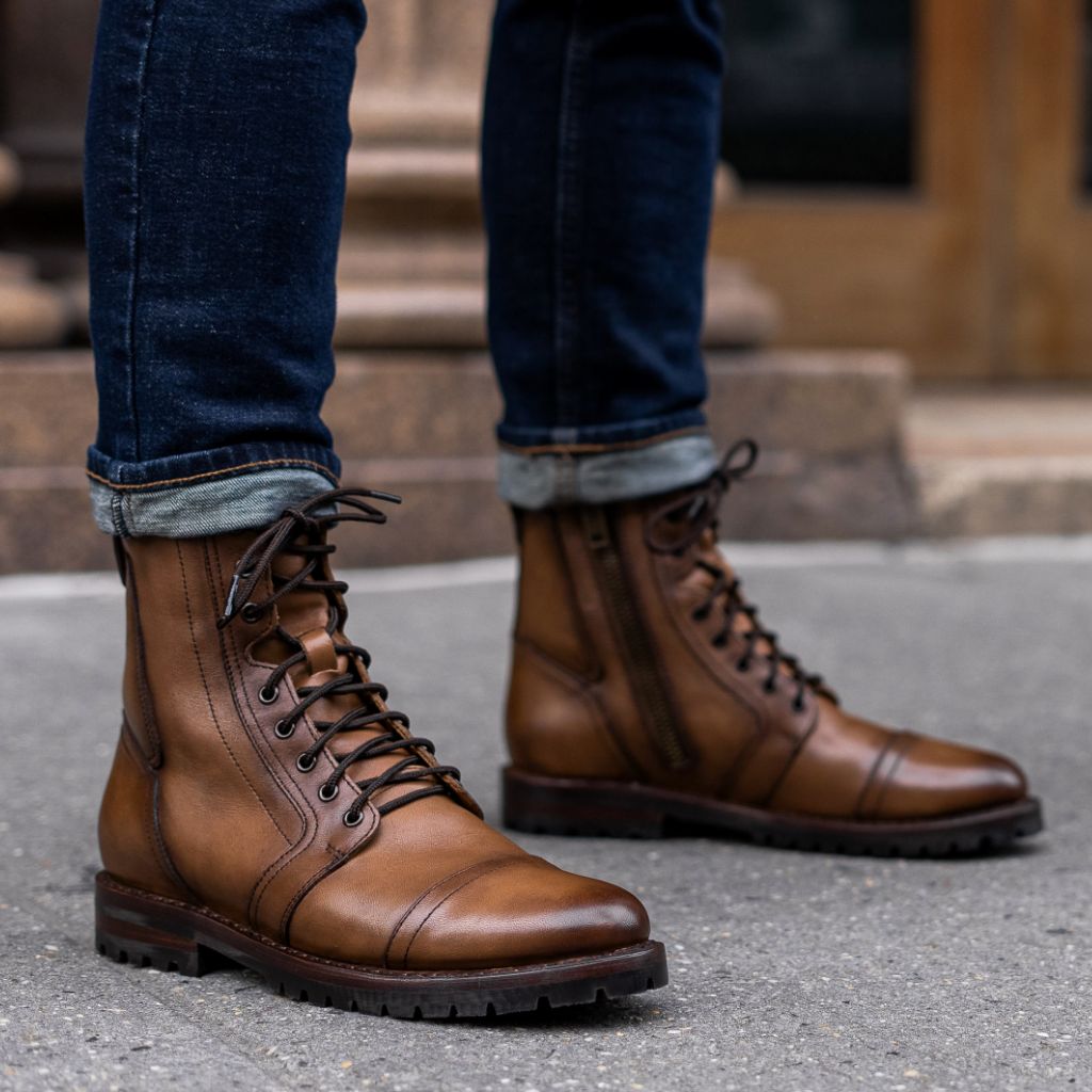 Tailored Rib Cuffs & Hem Craftsmanship Construction Detail on Casa Moto Blé Ambré Bottines en cuir pour Homme