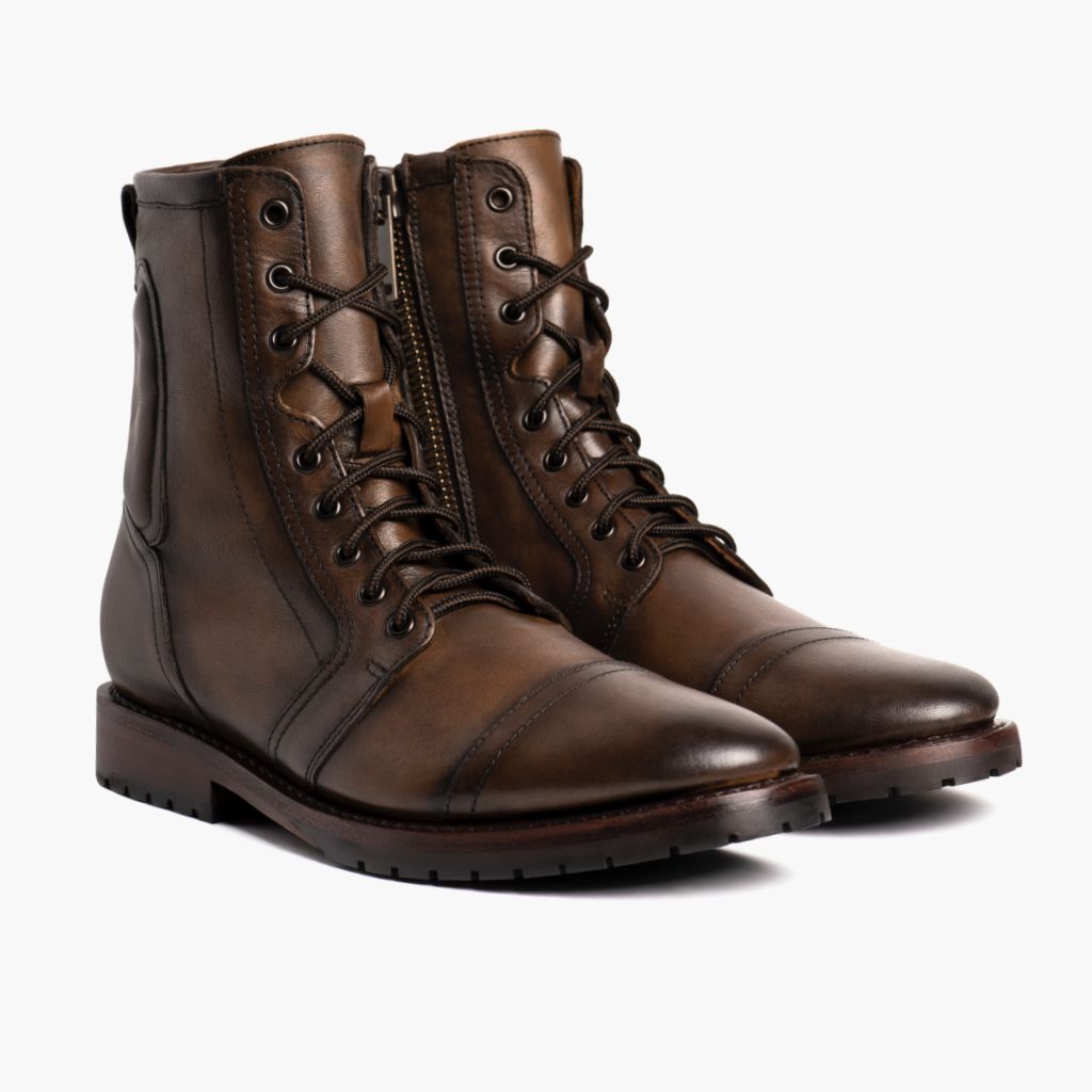 Casa Moto Añejo Bottines en cuir pour Homme in Classic Full-Grain Leather - Vue de face & silhouette ajustée | Acheter en ligne