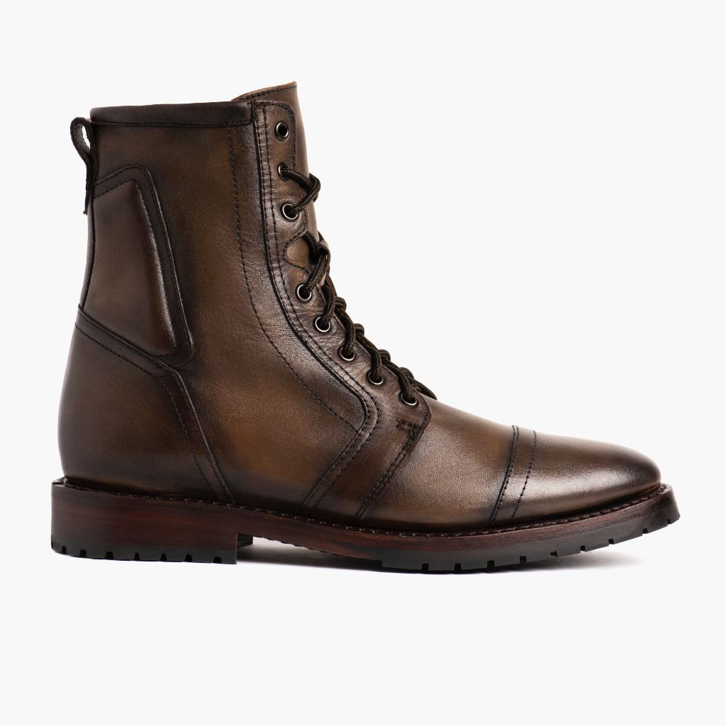 Casa Moto Añejo Bottines en cuir pour Homme - Vue de profil mettant en valeur la coupe de manche ergonomique