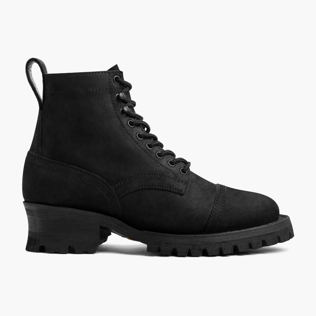 Black Full-Grain leather Boots - Montage cousu Goodyear & détail de l'embout avant