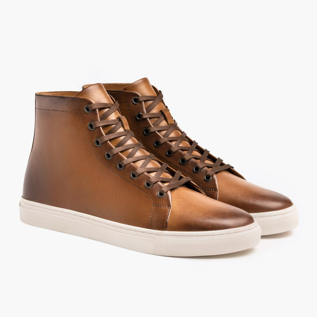 Premier High Top Caramel Baskets en cuir pour Homme For Men in Classic Full-Grain Leather - Vue de profil | Acheter en ligne