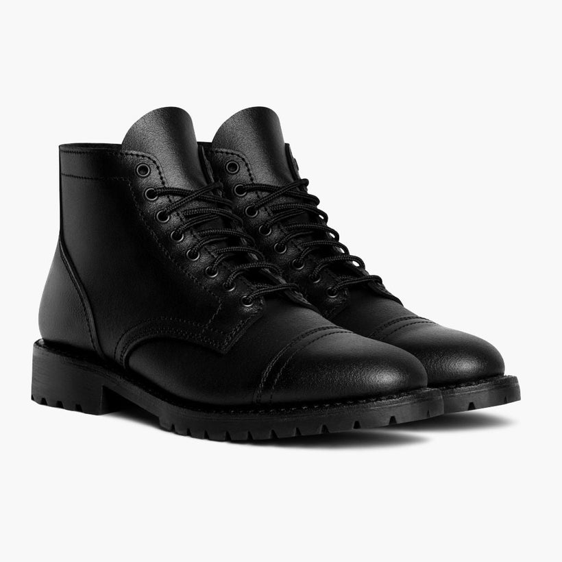 Vanguard Noir Waxed Roughout Leather Boots pour Homme