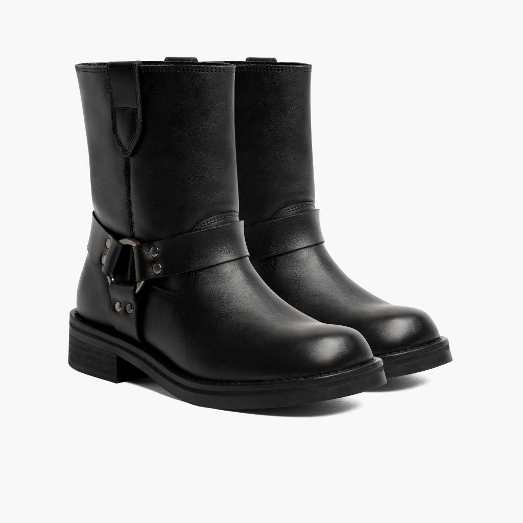 Black Full-Grain leather Boots - Montage cousu Goodyear & détail de l'embout avant