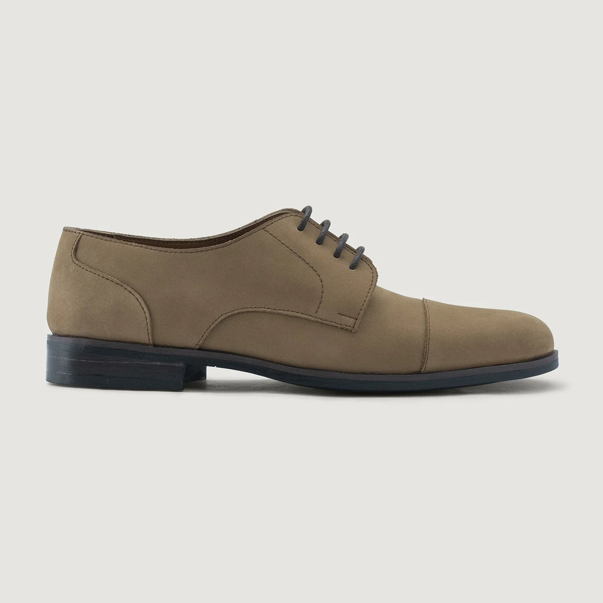 Brown Full-Grain leather Shoes - Montage cousu Goodyear & détail de l'embout avant