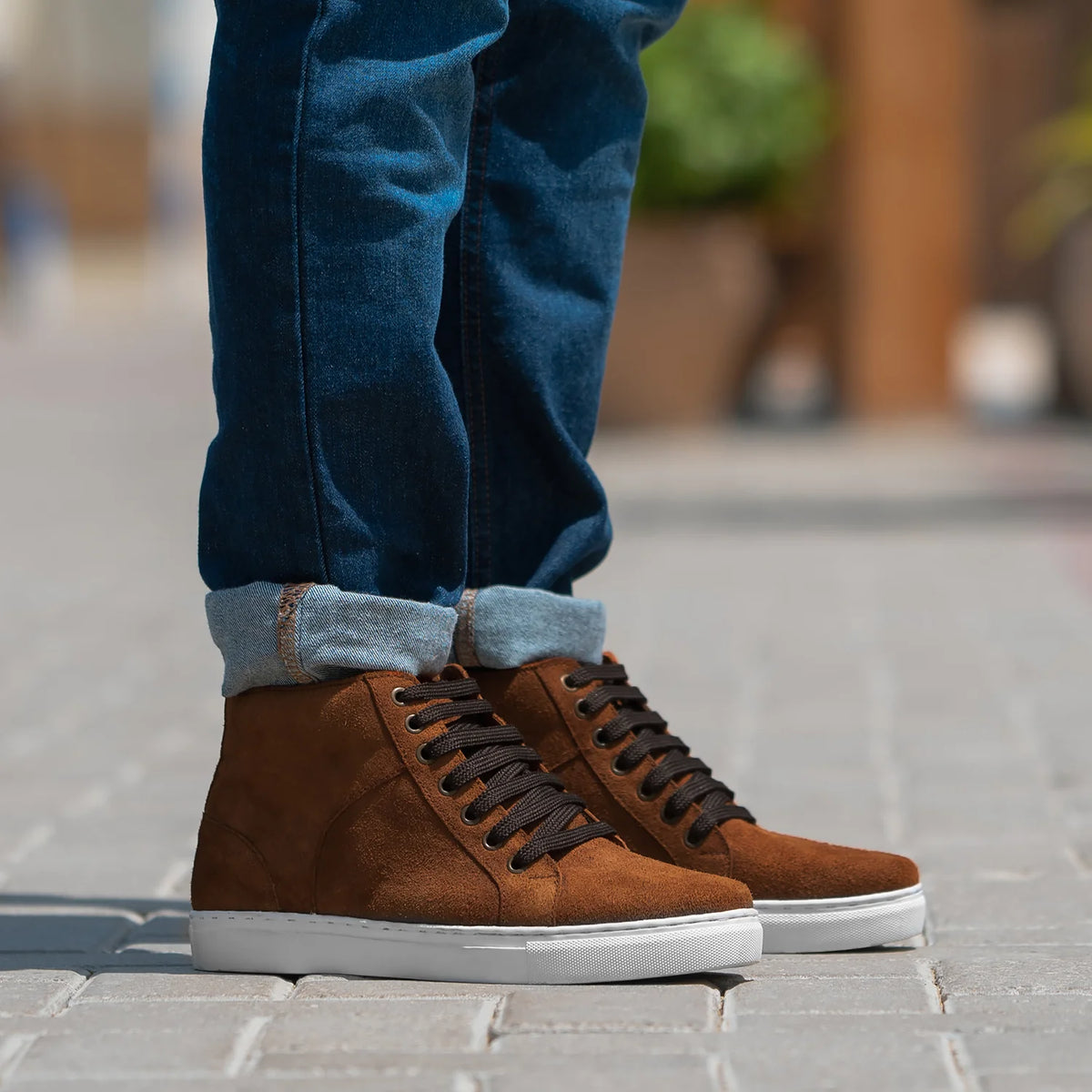 Marty High Top Marron Suede Baskets pour Homme in Brown Goatskin Suede - Vue de profil | Acheter en ligne