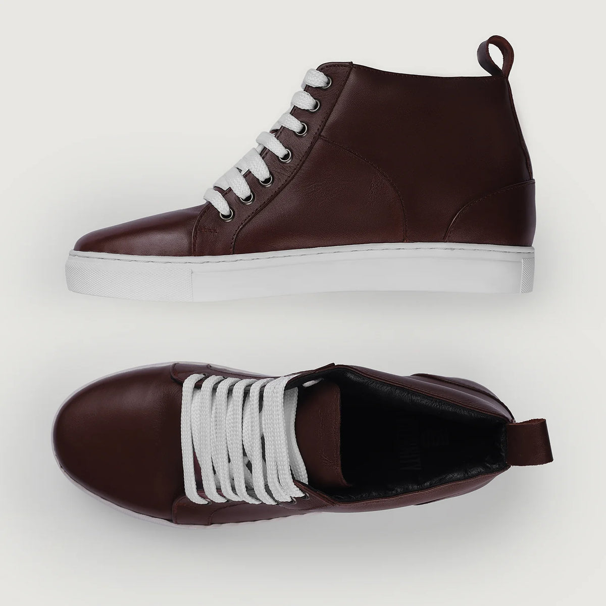 Top-Down Perspective Showing Lacing System & Tongue Craftsmanship