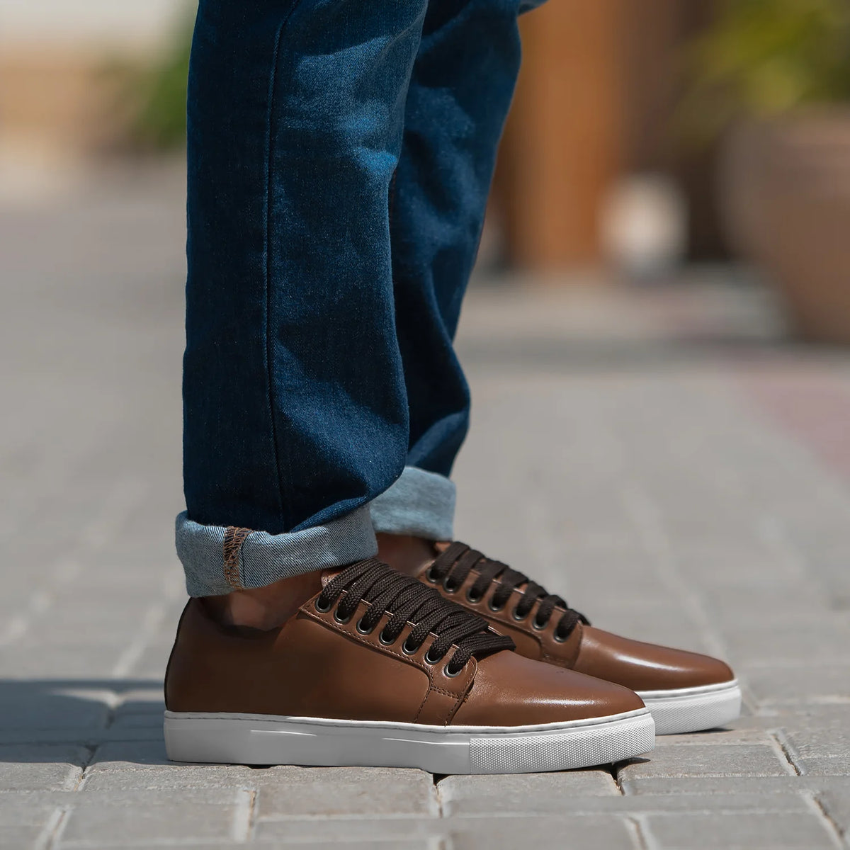 Murphy Low Top Camel Baskets en cuir pour Homme in Tan Full-Grain Leather - Vue de profil | Acheter en ligne