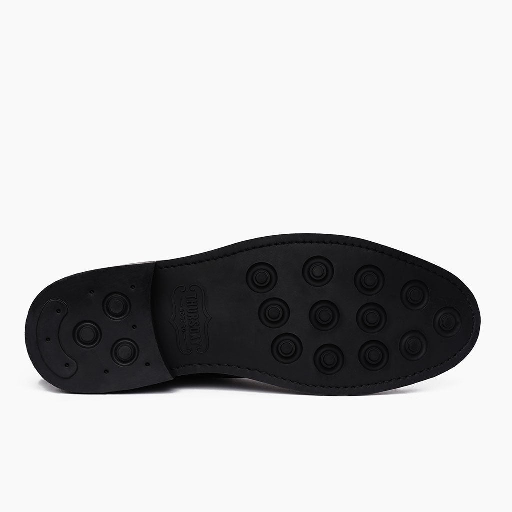 High-Traction Rubber Outsole & Lug Tread Pattern on Captain Noir Mat Bottines en cuir pour Homme