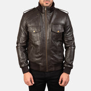 Vue détaillée of High neck &amp; Zipper Hardware on Men's Agent Shadow Marron Blouson Bomber en Cuir pour Homme