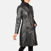 Vue détaillée of Notch &amp; Buttons Hardware on Women's Alexis Noir Single Breasted Manteau en Cuir pour Femme