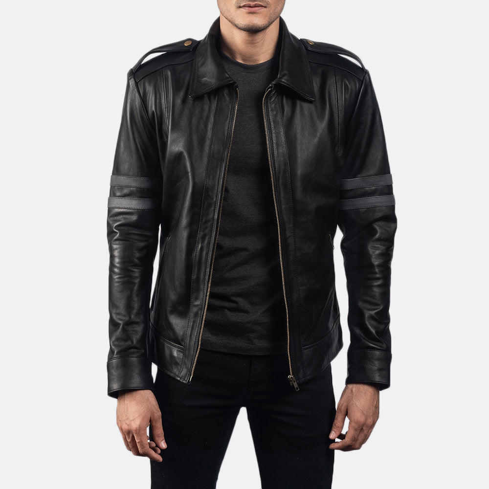 
Gros plan sur le col chemise et les zips métalliques de Armstrong Noir Veste Motard en Cuir pour Homme