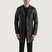 Brawnton Noir Manteau en Cuir pour Homme in Black Cowhide Leather - Vue de face &amp; silhouette ajustée | Acheter en ligne