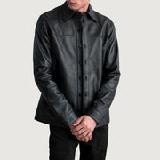 Bronco Noir Leather Shirt pour Homme in Black Sheepskin Leather - Vue de face &amp; silhouette ajustée | Acheter en ligne