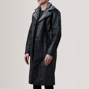 
Cai Noir Vieilli Leather Shearling Manteau en Cuir pour Homme For Men - Vue de profil mettant en valeur la coupe de manche ergonomique