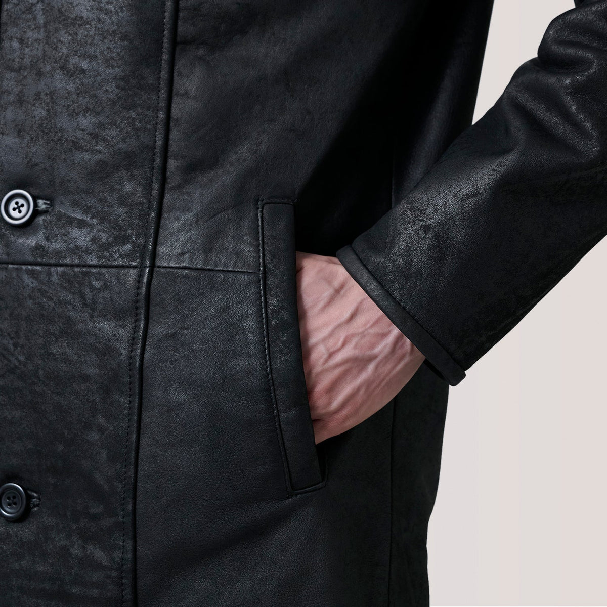 
Vue intérieure Showing Fully Faux Fur Lined & Deux poches intérieures fonctionnelles