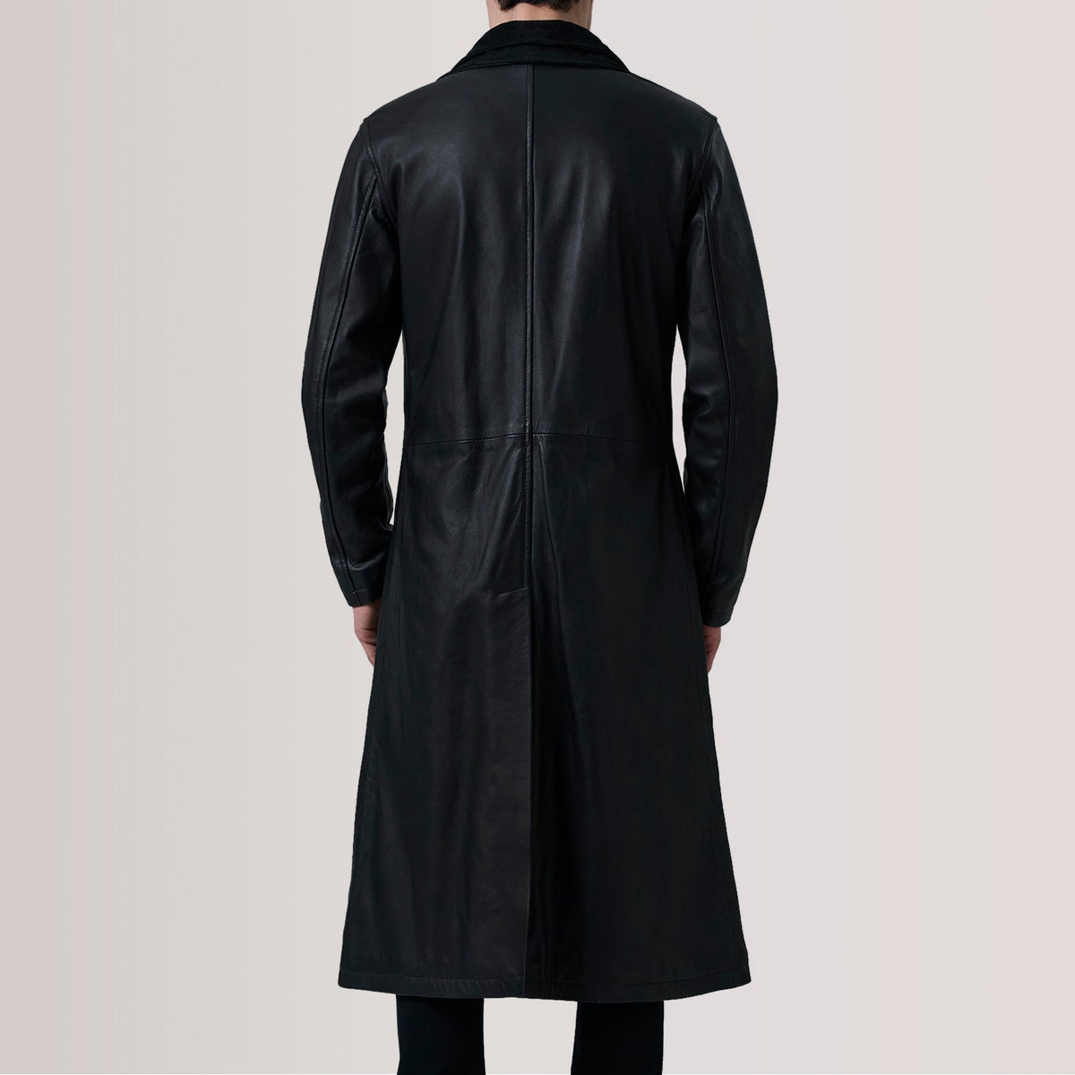 
Vue détaillée of Notch & Button Hardware on Charlton Noir Leather Single Breasted Manteau en Cuir pour Homme For Men