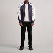 Vue détaillée of Varsity &amp; Zipper Hardware on Clarke Bleu Varsity Veste en Cuir pour Homme