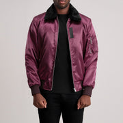 
Clyde B-15 Bordeaux Blouson Bombardier en Cuir pour Homme - Vue de profil mettant en valeur la coupe de manche ergonomique