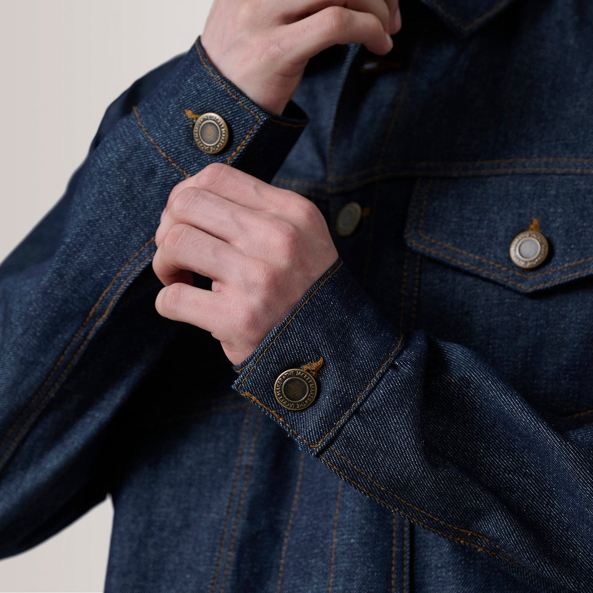 
Vue intérieure Showing Quilted Viscose Lining & Deux poches intérieures fonctionnelles