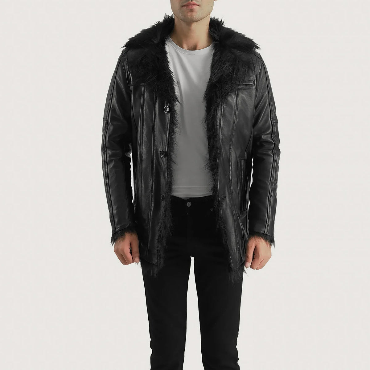 
Furcliff Noir Manteau en Cuir pour Homme - Vue de profil mettant en valeur la coupe de manche ergonomique