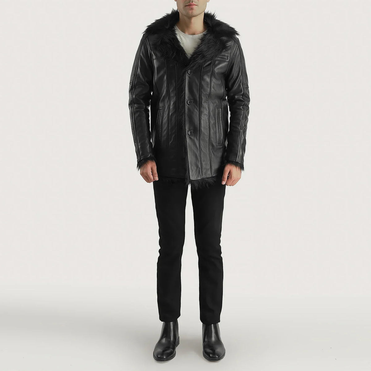 
Vue détaillée of Notch & Button Hardware on Furcliff Noir Manteau en Cuir pour Homme