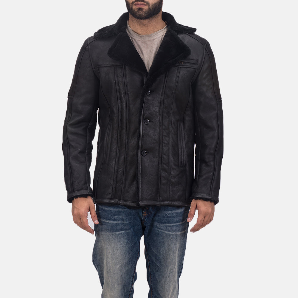 
Furcliff Double Face Shearling Manteau en Cuir pour Homme - Vue de profil mettant en valeur la coupe de manche ergonomique