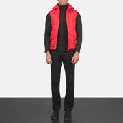 
Fuston Rouge Doudoune sans manches à capuche pour Homme - Vue de profil mettant en valeur la coupe de manche ergonomique