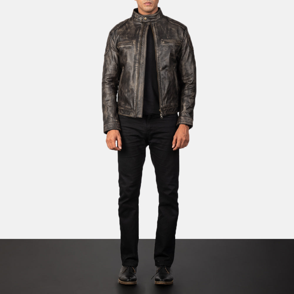 Vue détaillée of Band with snap buttons &amp; Zipper Hardware on Men's Gatsby Quilted Distressed Brown Leather Jacket
