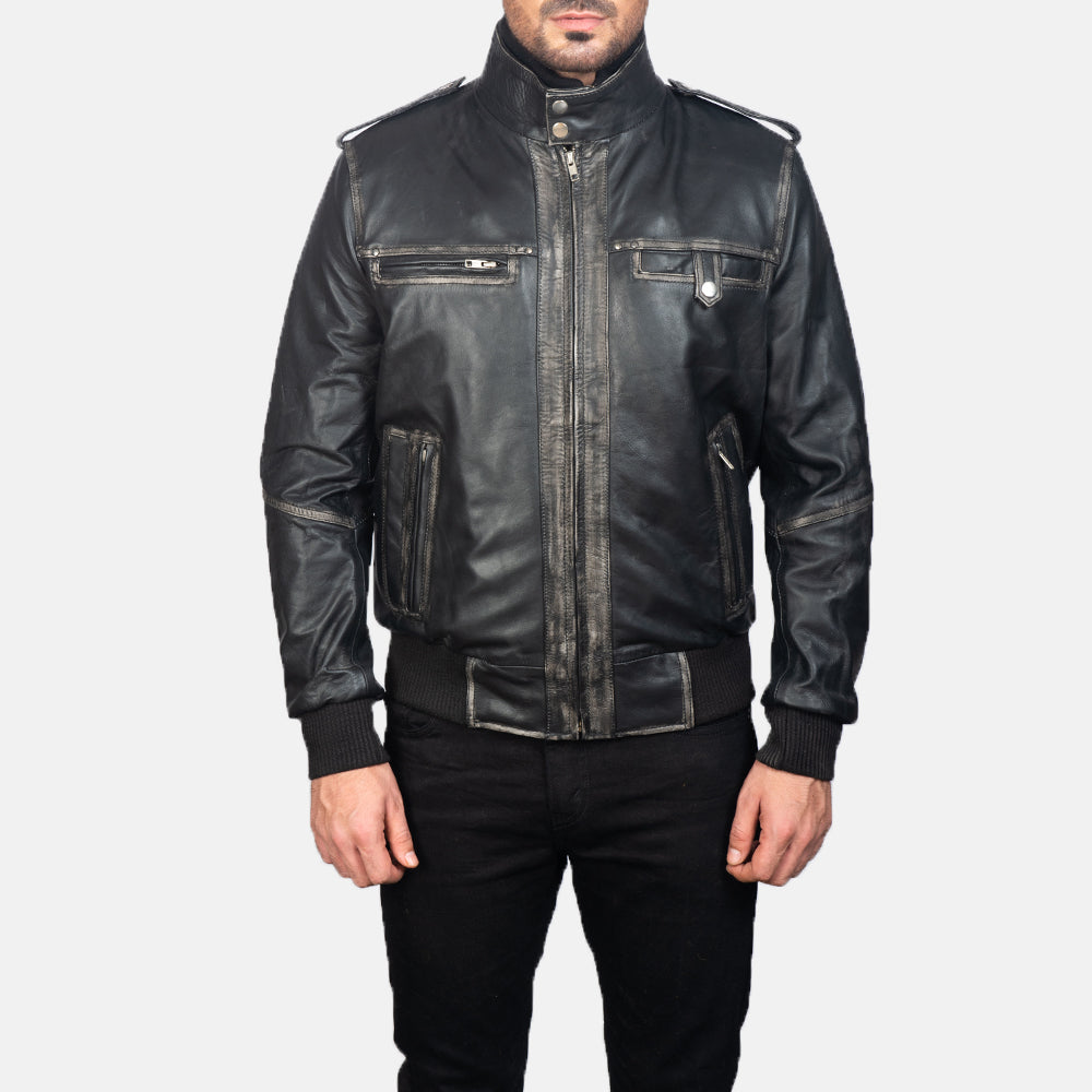 Glen Street Noir Blouson Bomber en Cuir pour Homme in Black Cowhide Leather - Vue de face &amp; silhouette ajustée | Acheter en ligne
