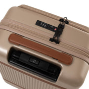 
Perspective portée de Hand Luggage Suitcase Front Pocket Zuna pour Femme pour Femme sur modèle - Tombé naturel à la lumière du jour