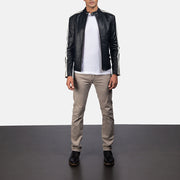 
Hank Noir Veste Motard en Cuir pour Homme - Vue de profil mettant en valeur la coupe de manche ergonomique