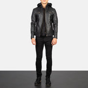 Men's Hector Noir Hooded Veste Motard en Cuir pour Homme - Vue de profil avec coupe de manche ergonomique