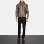Men's Hector Marron Hooded Veste Motard en Cuir pour Homme - Vue de profil avec coupe de manche ergonomique