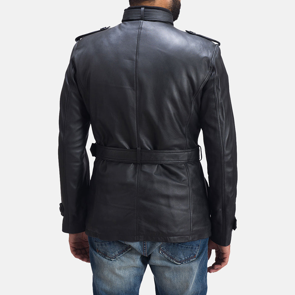 Vue détaillée of Band with buckle closure &amp; Zipper with button flap and waist belt Hardware on Hunter Noir Veste en Cuir pour Homme