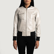 
Silver Sheepskin Leather Bomber Jacket - Vue arrière montrant la carrure ajustée et l'ourlet net