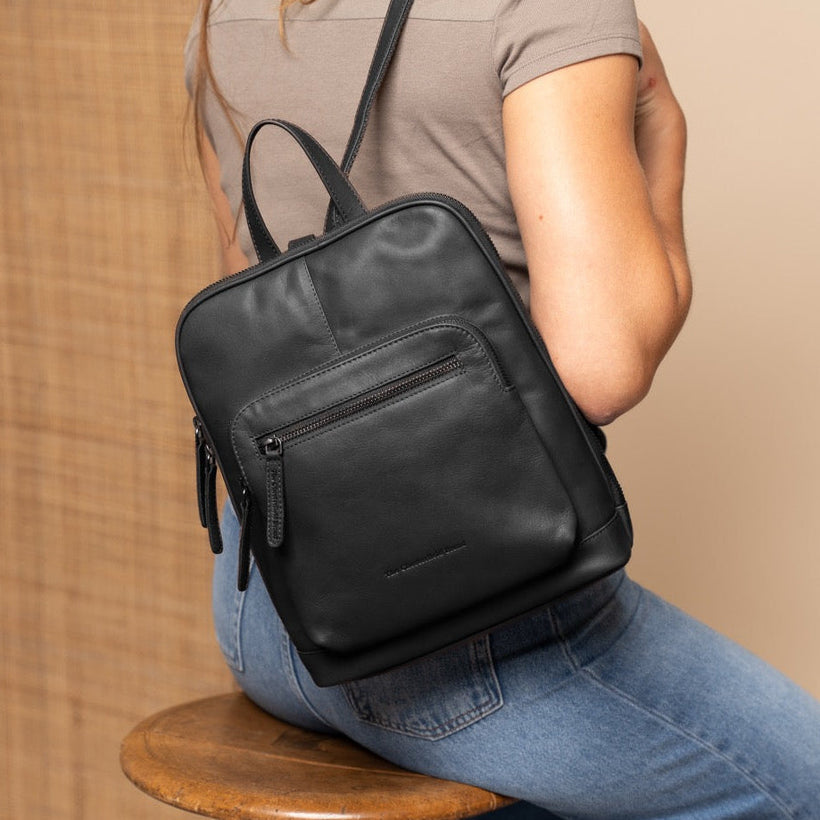 Floran Full-Grain Leather Backpack pour Femme