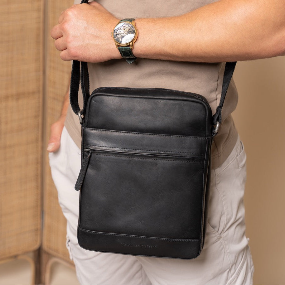Classic 100% Full-Grain leather Bag - Perspective arrière montrant les bretelles en cuir renforcées