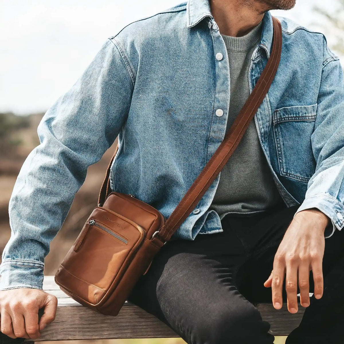 
Birmingham Sac besace en cuir pleine fleur – alternate product view 3