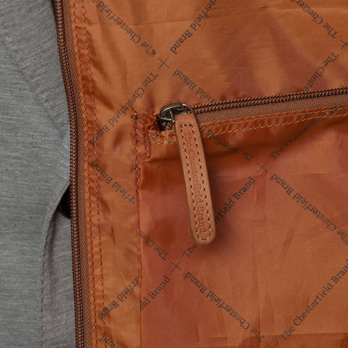 Cognac Leather Garment Bag Josh pour Femme, detail view 6