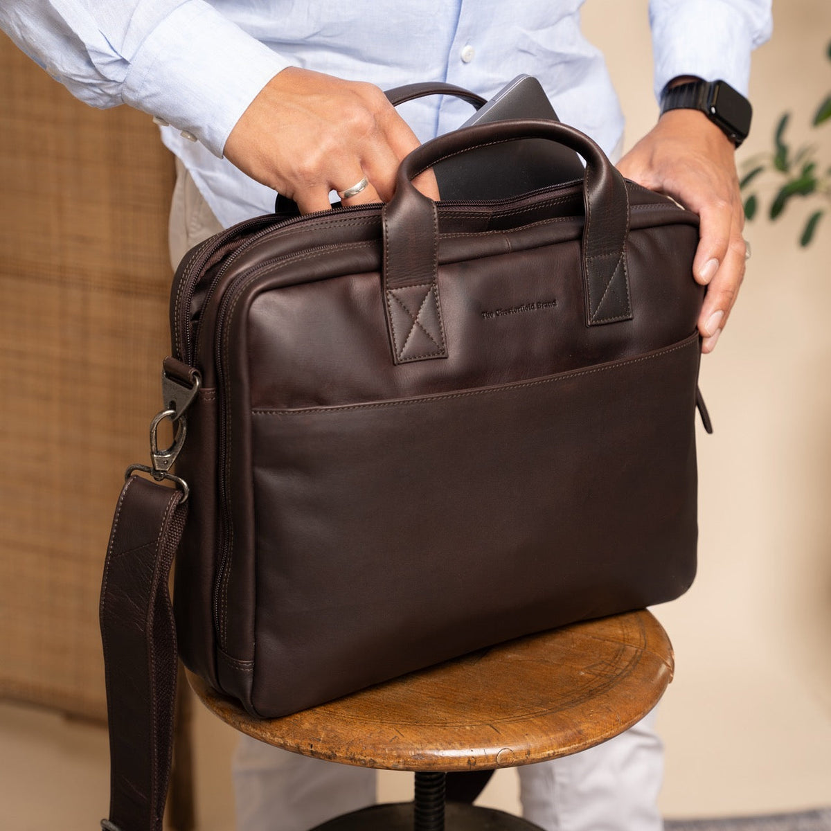 
Frazer Sacoche d'ordinateur en cuir pleine fleur – alternate product view 2