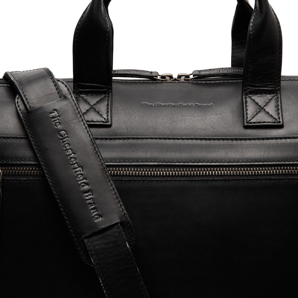 Solid Antique Brass Hardware &amp; Heavy-Duty Dual Zipper Detail on Levanto Full-Grain Leather Laptop Bag pour Femme