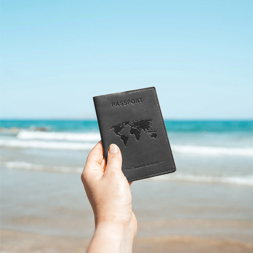 Leather Passport Case pour Femme