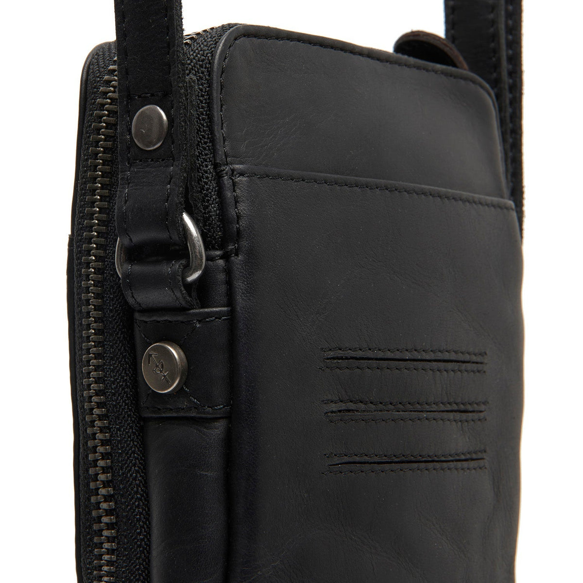 Alesund Full-Grain Leather Phone Bag pour Femme - Vue de profil avec coupe de manche ergonomique
