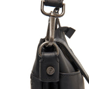 
Calora Sac bandoulière en cuir pleine fleur - Profil latéral structuré montrant la profondeur du soufflet